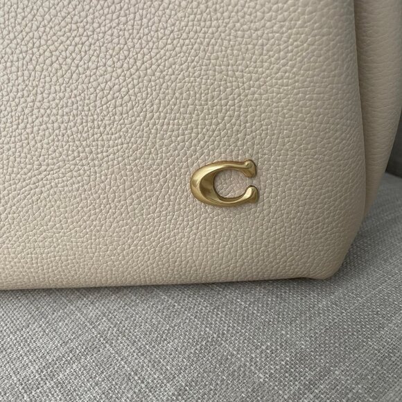 Coach Lana Shoulder Bag Chalk - Picture 2 of 16